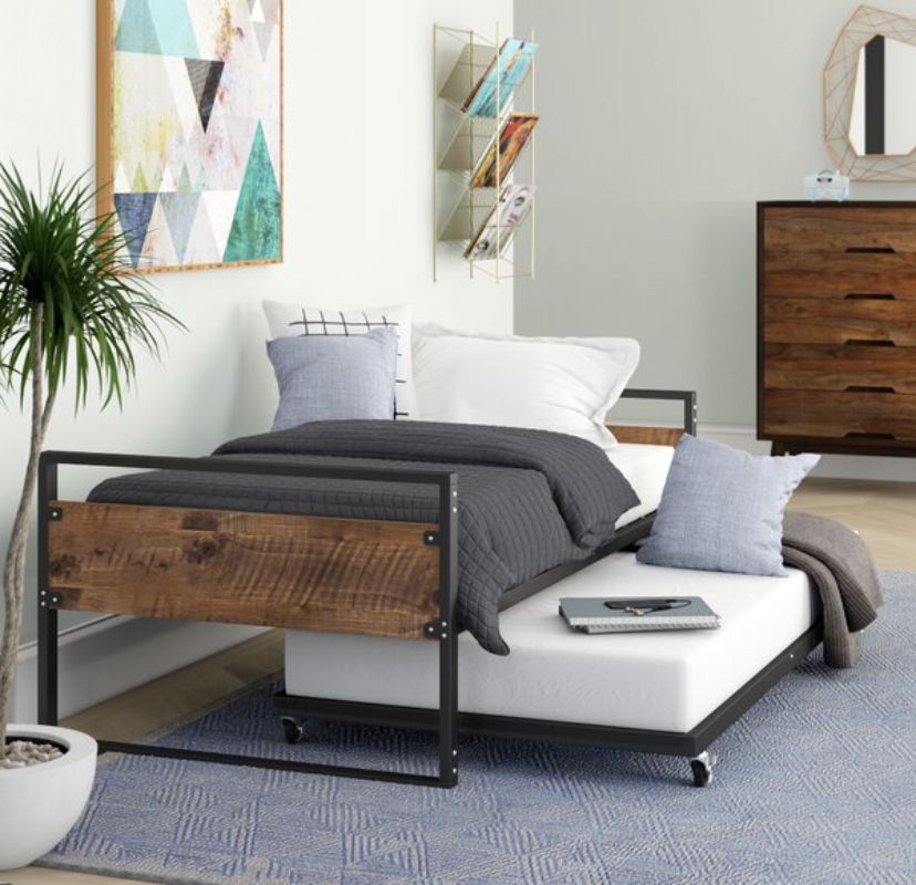 Dokumentasi Proyek Pemasangan Trundle Bed Industrial - TB Rachmat